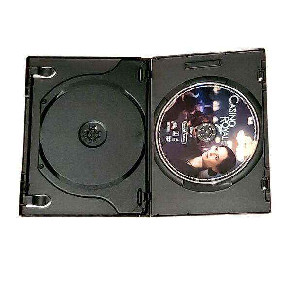 Casino Royale James Bond 007 DVD 2-Disc Widescreen Edition - Picture 4 of 6